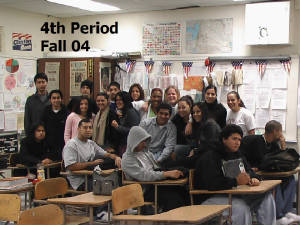 2004classphotos/6thperiodfall04.JPG